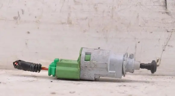 Brake pedal sensor switch
