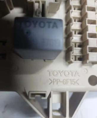 Toyota Corolla Verso AR10 Fuse box set 892210F010 3180519148