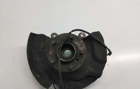 Land Rover Discovery 4 - LR4 Rear wheel hub LR045825