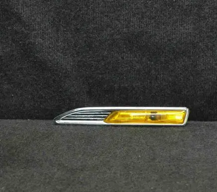 Ford Mondeo MK IV Front fender indicator light 7S7113K354AD