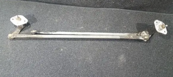 Mazda 626 Front wiper linkage and motor