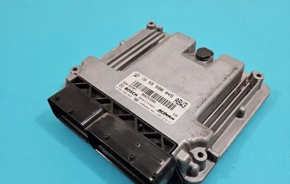 Opel Astra J Engine control unit/module ECU 0281030852 IMPRK1461483