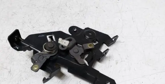 Opel Vivaro Sliding door lock 8200004829 91166040