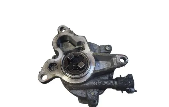 Renault Master III Vacuum pump 8200902378