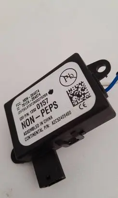 Opel Astra J Immobilizer control unit/module 13500157