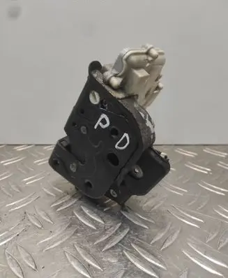 Audi A6 S6 C6 4F Front door lock 4F1837016