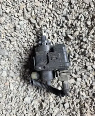 Volvo S70 V70 V70 XC Headlight level adjustment motor 00728243