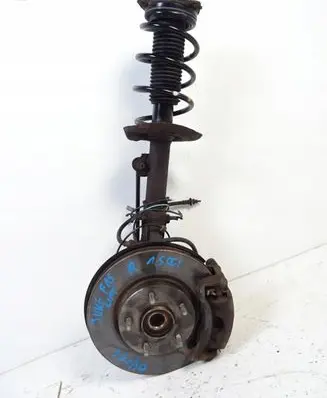 Nissan Juke I F15 Front wheel hub spindle knuckle