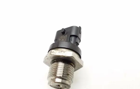 Fuel pressure sensor