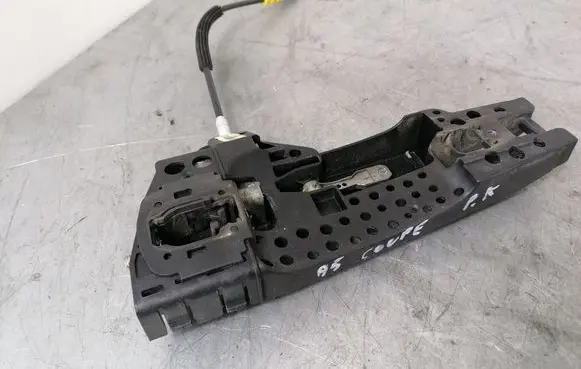 Audi A5 8T 8F Front door coupe exterior handle/bracket 8T0837885A