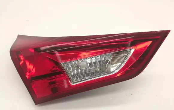 Toyota Auris E180 Tailgate rear/tail lights 05170237