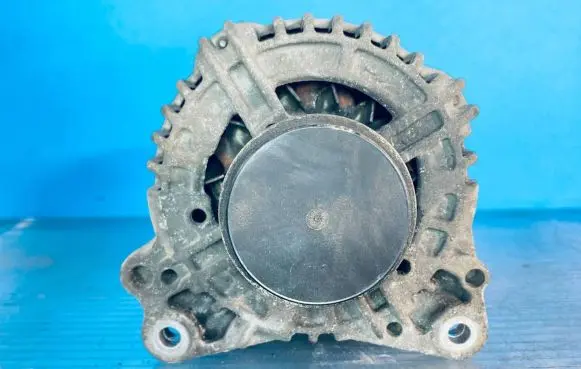 Volkswagen PASSAT B6 Generator/alternator 06F903023F 0124525091