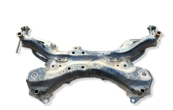 Toyota RAV 4 (XA40) Front subframe 