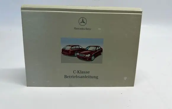 Mercedes-Benz C W203 Owners service history hand book A2035846983 2035846983