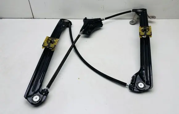 Volkswagen Golf VII Front window lifting mechanism without motor 5G4837461F