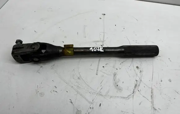 Volkswagen Touran I Steering column universal joint