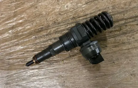 Audi A3 S3 8L Fuel injector 038130073AG