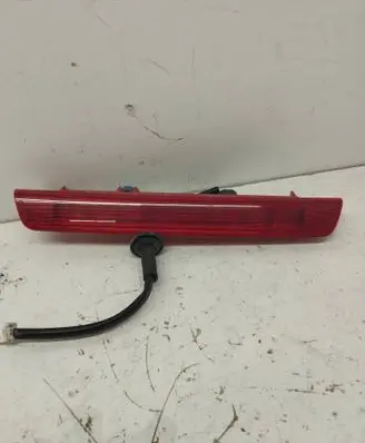 Nissan Qashqai Third/center stoplight 89250011