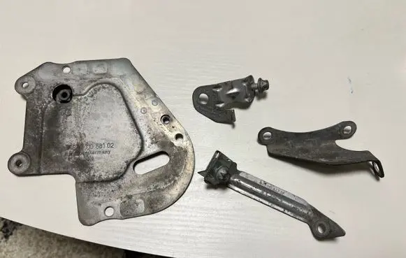 Porsche 911 991 Engine mounting bracket 9A110229500