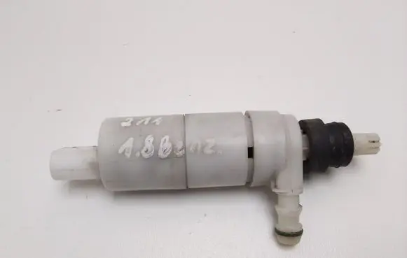 Mercedes-Benz E W211 Windscreen/windshield washer pump