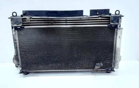 Toyota Auris E180 Radiator set 160400X060 163630R050