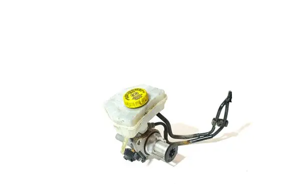Volkswagen Touareg II Master brake cylinder 7P0611303A 7P0611303