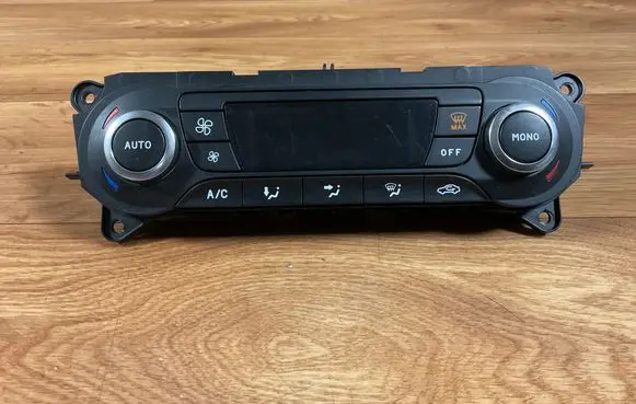 Ford Mondeo MK IV Climate control unit BM2T18C612HD 0259A WJ3A23694
