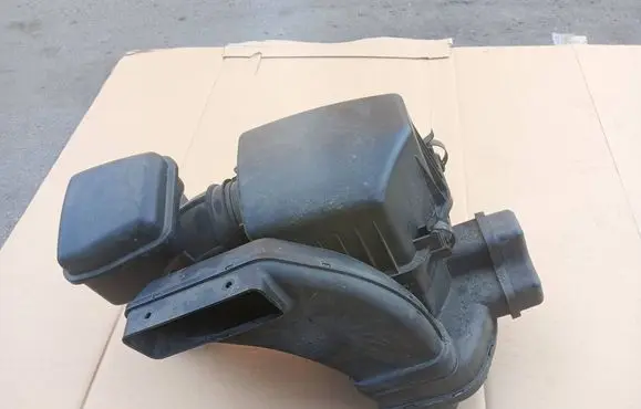 Hyundai ix35 Air filter box 281102S800
