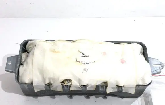 Passenger airbag