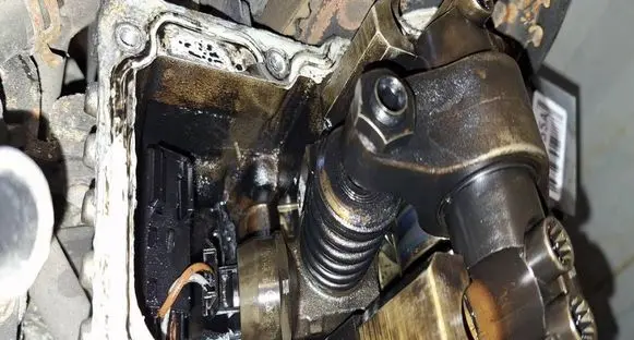 Volkswagen Caddy Fuel injector 