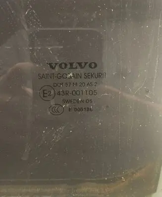 Volvo V70 Rear door window glass 43R001105 000186