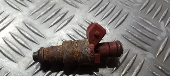 Mercedes-Benz E W210 Fuel injector 0000788523