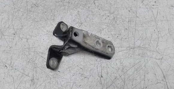Mitsubishi Outlander Front door upper hinge