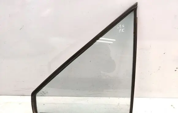 Volkswagen Polo II 86C 2F Front triangle window/glass 43R001057 DOT27 M51