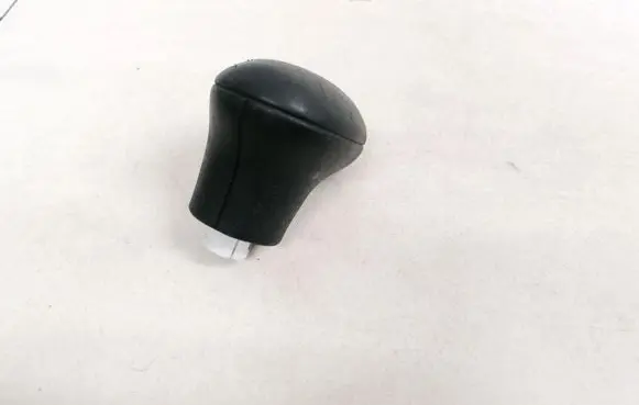 Skoda Octavia Mk1 (1U) Gear lever shifter trim leather/knob