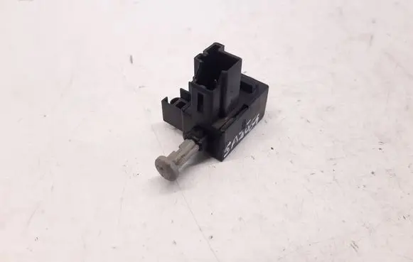 Volvo V70 Brake pedal sensor switch 6G9T11A152AA