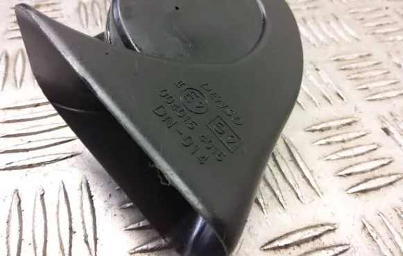 Lexus RX 330 - 350 - 400H Horn signal 0040154015