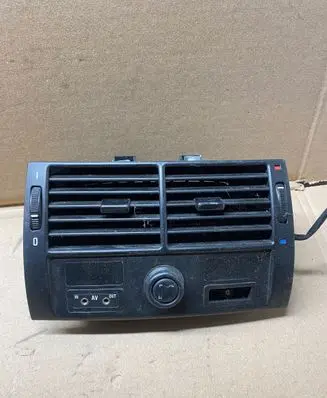 BMW X5 E53 Rear air vent grill 8370911 8409081 8370910