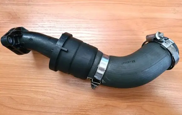 Ford Focus Intercooler hose/pipe JV216C646BB