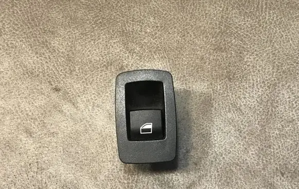 BMW 1 F20 F21 Electric window control switch 9208106