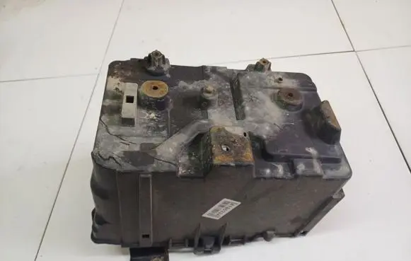 Ford Fiesta Battery box tray cover/lid 8V2110718