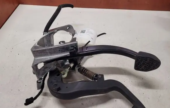 BMW 1 E81 E87 Pedal assembly 3500228372604 67871110 35316762250