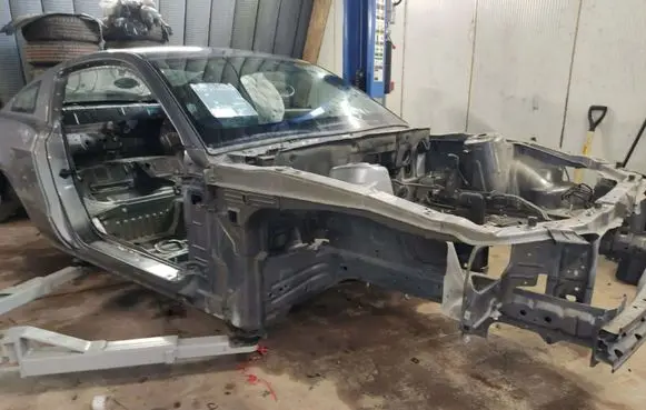 Ford Mustang V Front quarter panel 