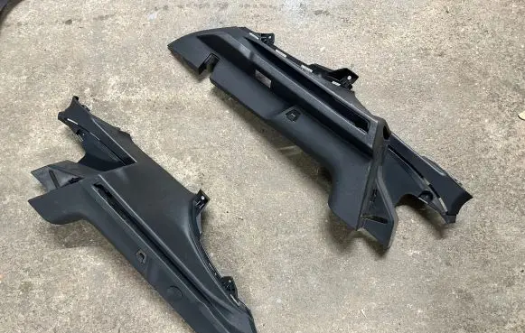 Skoda Scala Parcel shelf load cover mount bracket 657867762B