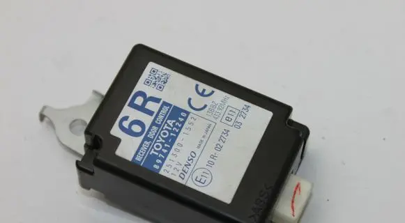 Toyota Corolla E160 E170 Door control unit/module 8974112240