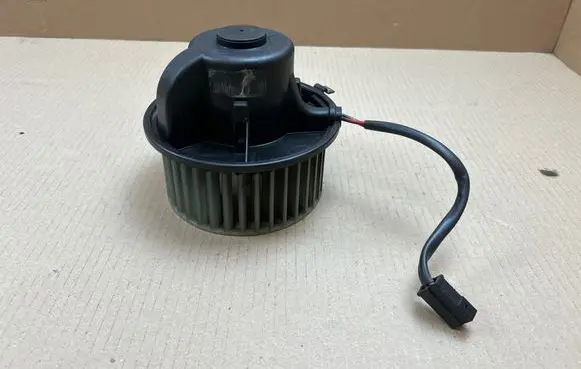 Volkswagen PASSAT B3 Heater fan/blower 012215