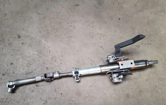 Opel Zafira B Steering wheel axle 13122345