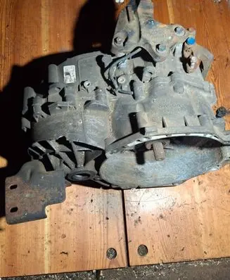 Volvo V50 Manual 5 speed gearbox 9482404 182629 636R7002CB