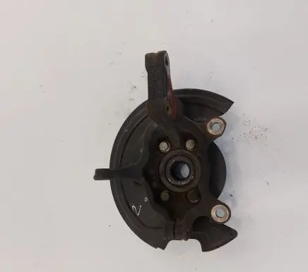 Nissan Leaf II (ZE1) Front wheel hub