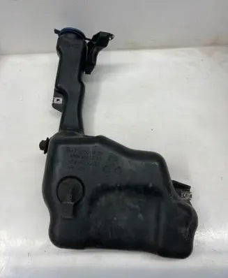 Mercedes-Benz C W204 Windshield washer fluid reservoir/tank A2048600260 A2048690020